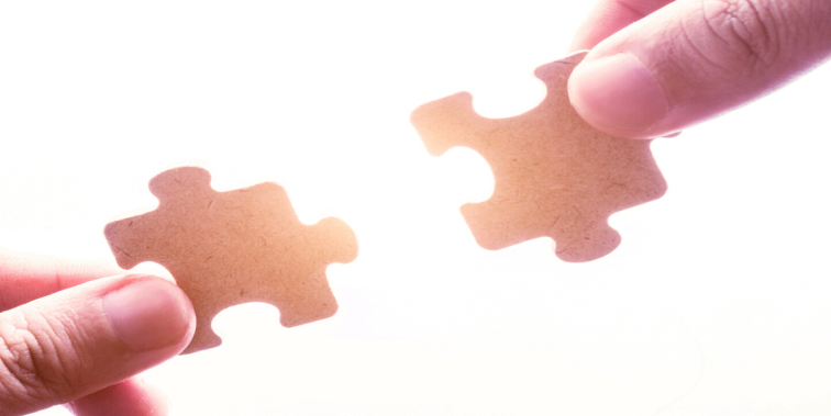 非常差異品牌定位：左手品牌，右手堅持！